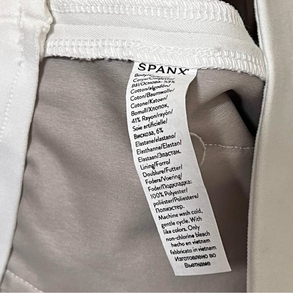 Spanx Slvr Lining Kick Flare Pant NWT Size Small - Spring Pant - Picture 5 of 6